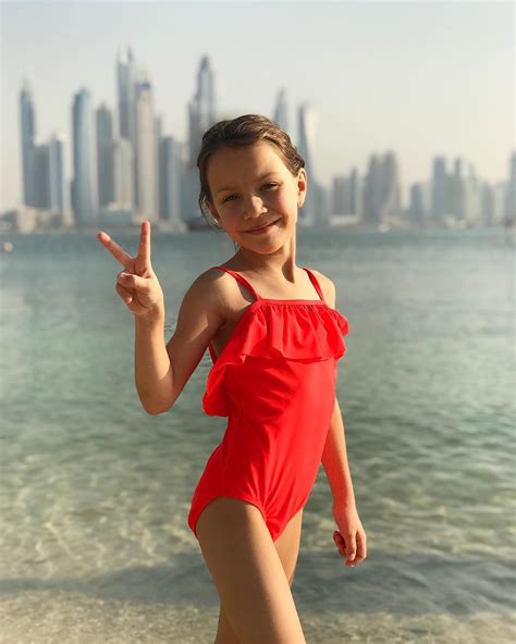 Мама вики шоу в купальнике - 97 фото