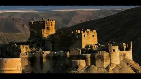 BÖLGENİN EN GÜZEL KALESİ EN BÜYÜK MANASTIRI BURADA YAPAY ZEKA İLE