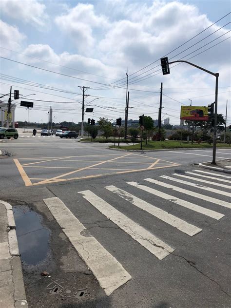 Constru O Do Viaduto Estaiado Altera Tr Nsito Nas Avenidas Piraporinha