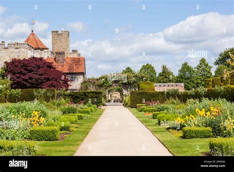 Penshurst place hi-res stock photography and images - Alamy