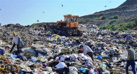 В Молдове увеличивается число стихийных мусорных свалок