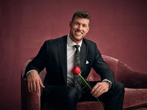 Bachelor Clayton Echard Interview Hes In Love With Three Women Glamour