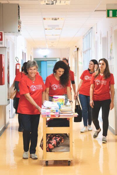 A B C Associazione per i Bambini Chirurgici del Burlo È TEMPO DI