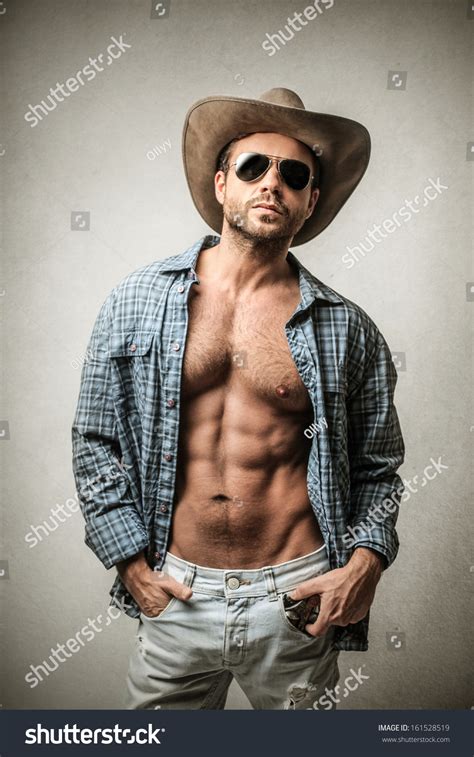 imágenes de Nude cowboy Imágenes fotos y vectores de stock