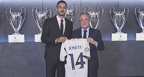 Joselu llevará el dorsal 14 y deja la puerta abierta a la llegada de