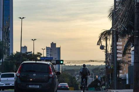 Quinta Feira Ser De Calor O E Tem Alerta Para Tempo Seco Em Ms Meio