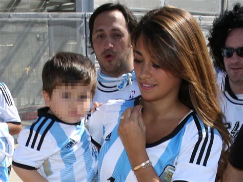 Coupe Du Monde Antonella Roccuzzo La Femme De Lionel Messi Aux