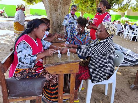 A família Calebe nos bairros reuniu milhares de pessoas em Moçambique