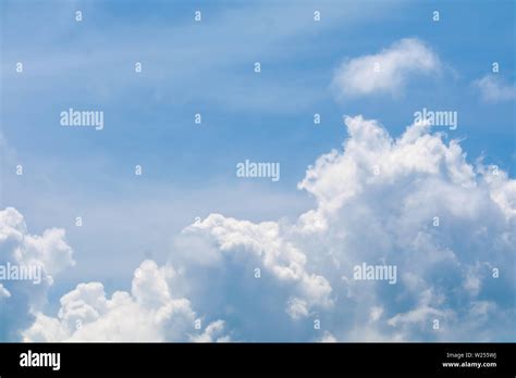 Summer Blue Sky Soft Cloud White Huge Heap Cloud Sunshine Background