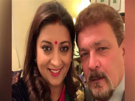 Smriti Irani First Time Reacts On Her Marriage With Friend Mona Husband