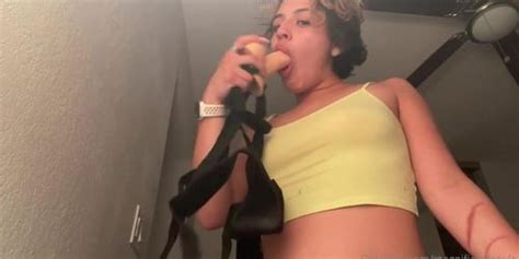 Hot Girl Fingering Narrow Vagina And Sucking Dildo Part2 Tnaflix