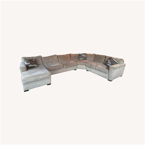 Raymour & Flanigan 4 piece Sectional Sofa - AptDeco