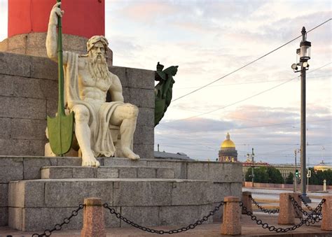 Premium Photo Sculpture Of The Rostral Column On The Spit Of