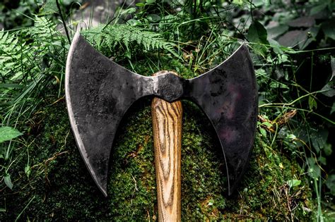 Berserker axe for sale, two handed berserker axe – Valhallaworld