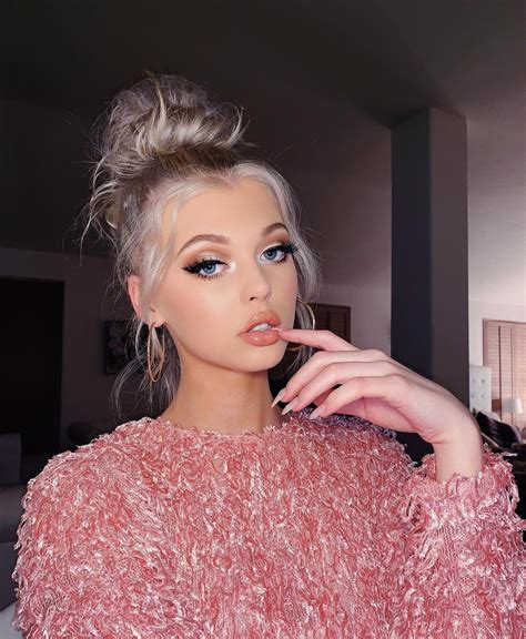 Loren Gray Loren Gray Snapchat Hair Styles Beautiful Buns