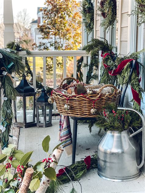 Outdoor Christmas Decorations Ideas Porch