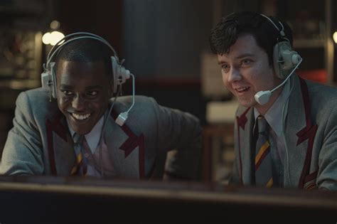 Sex education as curiosidades sobre a série da Netflix ELLE Brasil