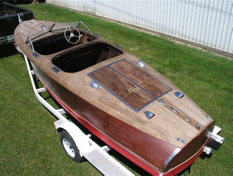 1942 19 Chris Craft Barrel Back Custom Runabout For Sale