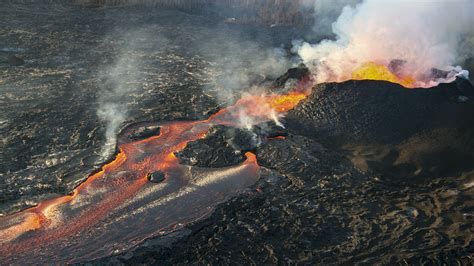 Did heavy rains trigger the eruption of the most dangerous U.S. volcano ...