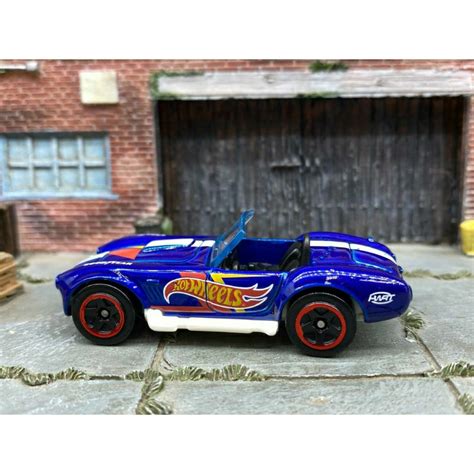 飛行屋 全新品 Hot Wheels 風火輪小汽車 合金車 SHELBY COBRA S C敞篷車 蝦皮購物