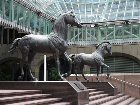 Our Top 20 Animal Sculptures Footprints Of London