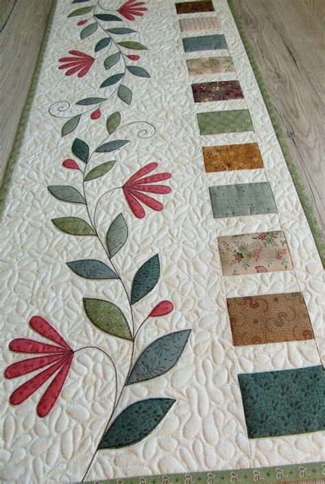 Pin By M E Galevski On Quilts And Quilting Quilted Table Runners