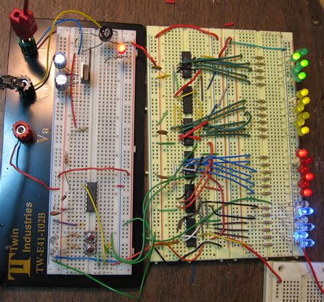 Бинарные часы