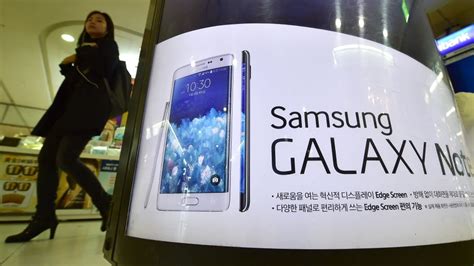 Samsung Gewinn bricht wegen Handygeschäft ein DER SPIEGEL