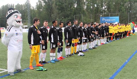 El Burgos Cf Puentesa Co Preparado Para Su Estreno En La Liga Genuine