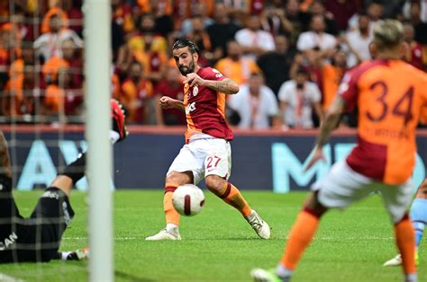 GALATASARAY TRANSFER HABERLERİ Cimbomda stoper operasyonu Harekete