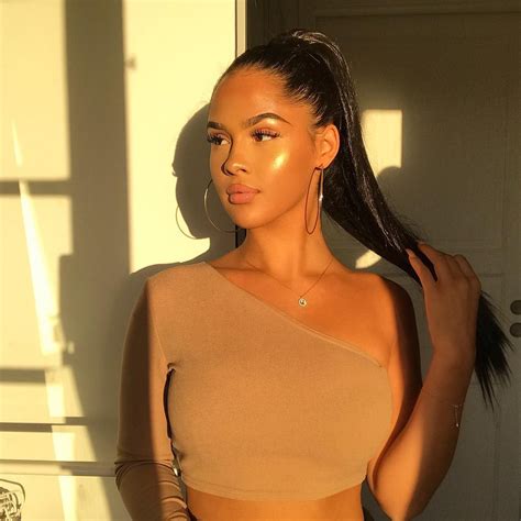 Emma Hallberg Explicit Non Nude Photos Video The Fappening