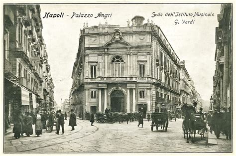 Napoli Scena Di Vita Quotidiana Largo Spirito Santo Poi Piazza