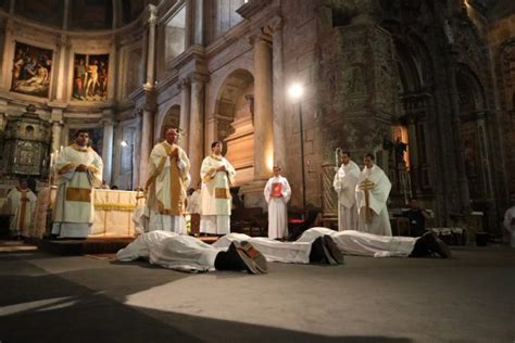 Igreja Sociedade Todo O Padre Mediador Indicou Patriarca De