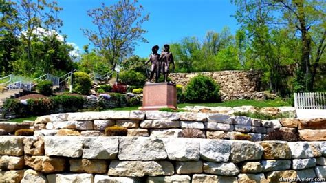 Fun and Unique Mark Twain Attractions in Hannibal, Missouri – Dang ...