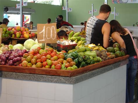 Funcionamento de feiras livres e mercados sofre alteração por conta do