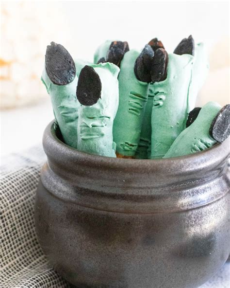 Halloween Witch Fingers Recipe: Easy Coated Pretzels Idea