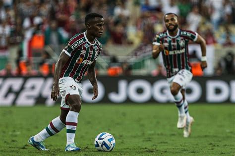 Fluminense Defende Invencibilidade Longa Diante Do Coxa No Rio De