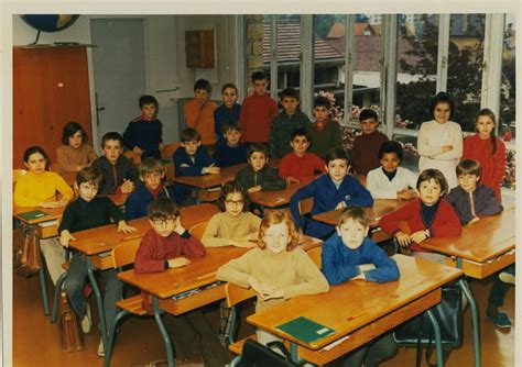 Photo De Classe CM2 De 1971 ECOLE DES ROSOIRS Copains D Avant