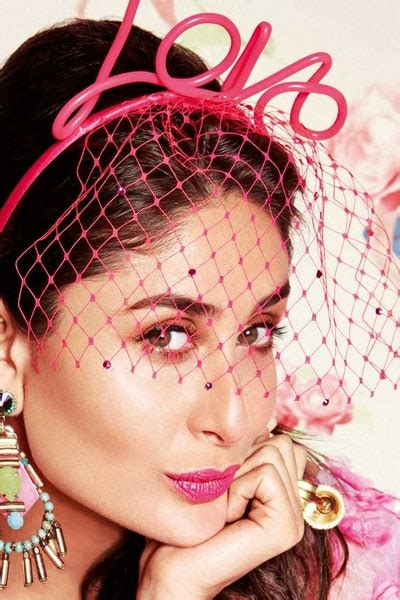 Kareena Kapoor Khan Is S Guest Digital Editor For April 2016