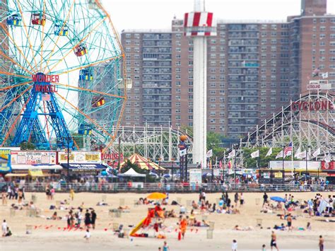 Coney Island – Theme Park Review | Condé Nast Traveler