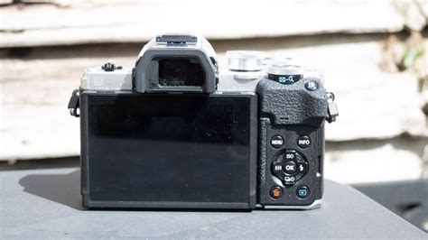 Olympus OM-D E-M10 Mark IV Review | Space