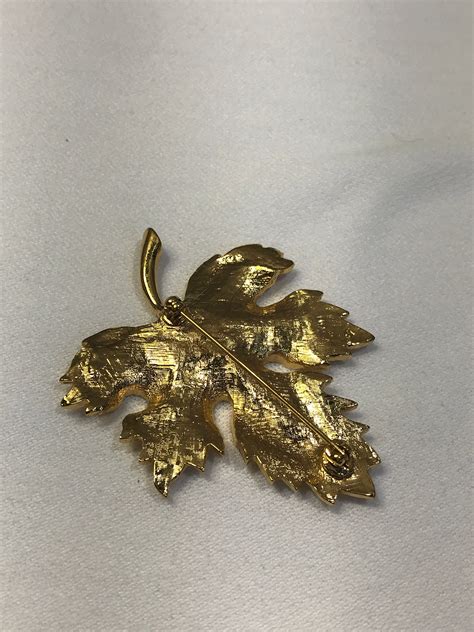 Gold Leaf Pin Vintage Gold Tone Brooch Detailed Leaf Design Etsy