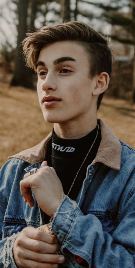 Pin On Music Lovers Jo Johnny Orlando Shirtless Johnny Orlando