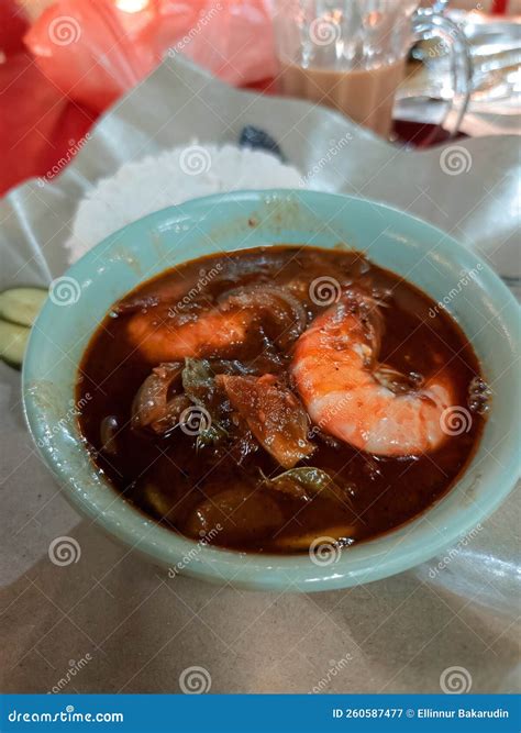 A Bowl Of Chili Prawns Or Sambal Udang On Selective Focus And Blurry