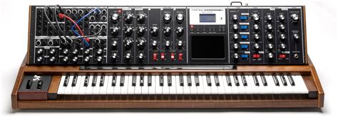 First Look Minimoog Voyager Xl Now Official Is A New Monster Cdm