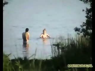 Couple Captured Having Sex In Lake