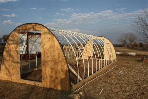 A Texas-Style Hoop Frame PVC Pipe GreenHouse – Alberta Home Gardening