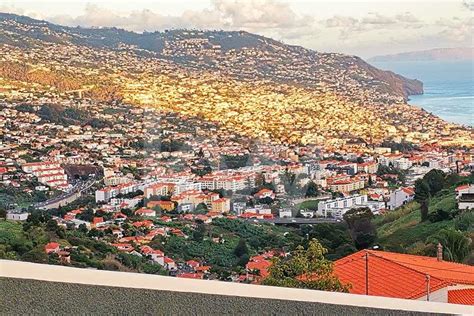 Lote de terreno para construção lote 52 Funchal Vista mar