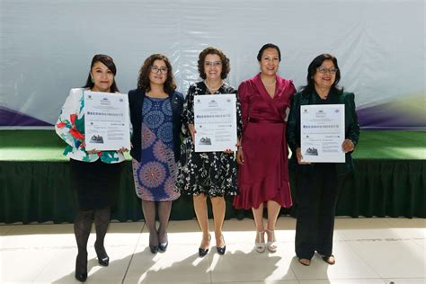 UAEMéx reconoce a académicas por su labor - Aula Mexiquense