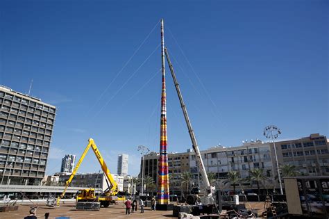 La Lego Tower Di Tel Aviv La Pi Alta Al Mondo Ed Entra Nel Guinness